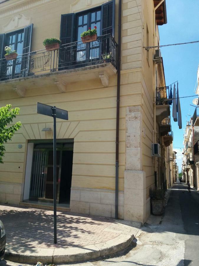 Maui Apartament Alcamo Exteriör bild